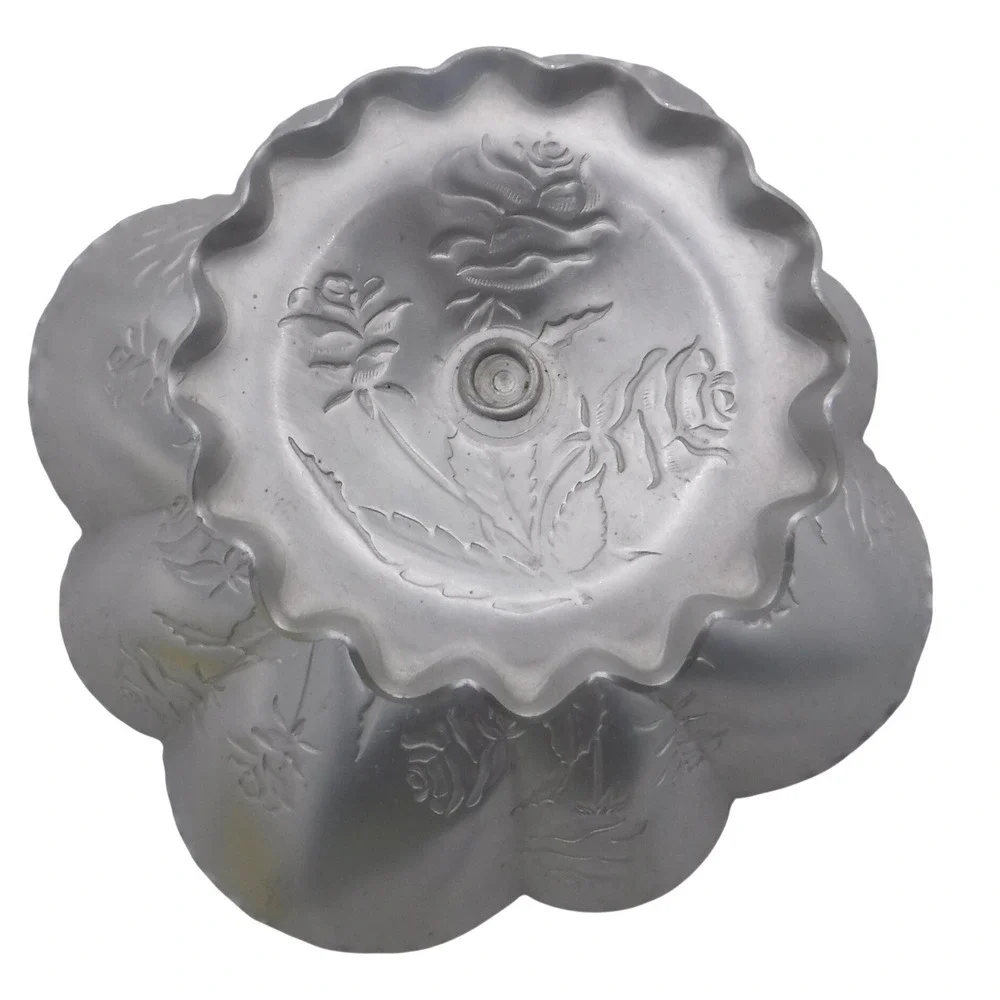 Vtg Hammered Aluminum Pedestal Candy Dish Embossed Rose‎ Floral Scalloped Bowl